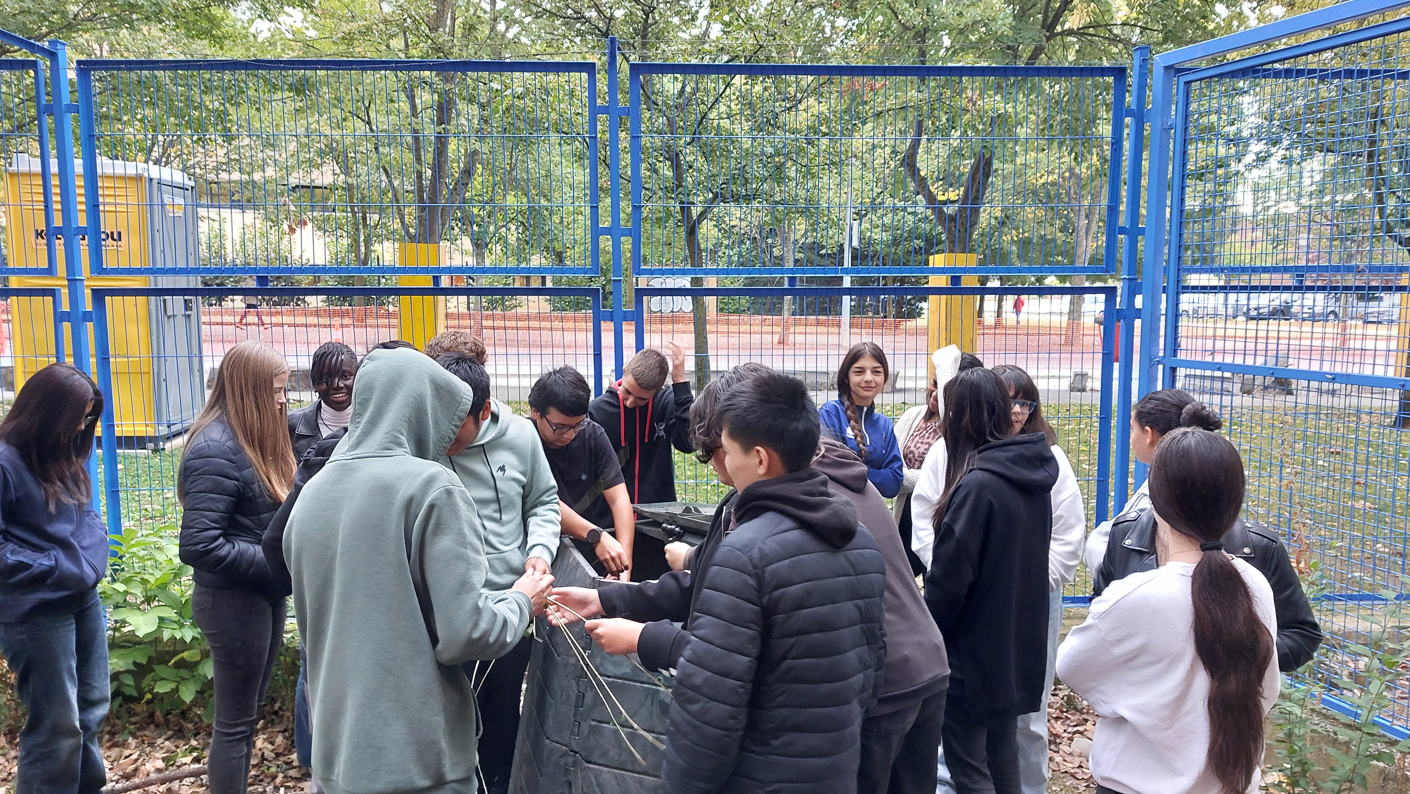 Un compostador lleno de energía